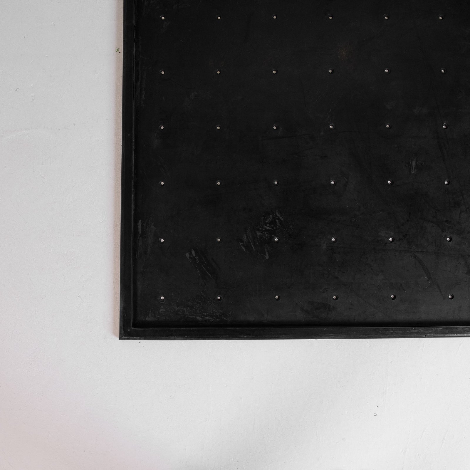 GolfBays Rubber Base for 4'11" x 4'11" Golf Mat (5'9" x 5'9") - golf mat base