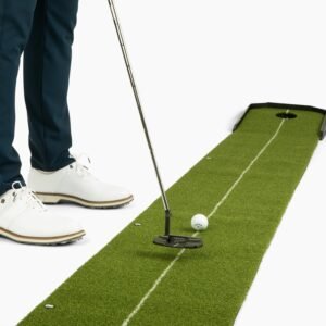 Putting Mat with Ball Return